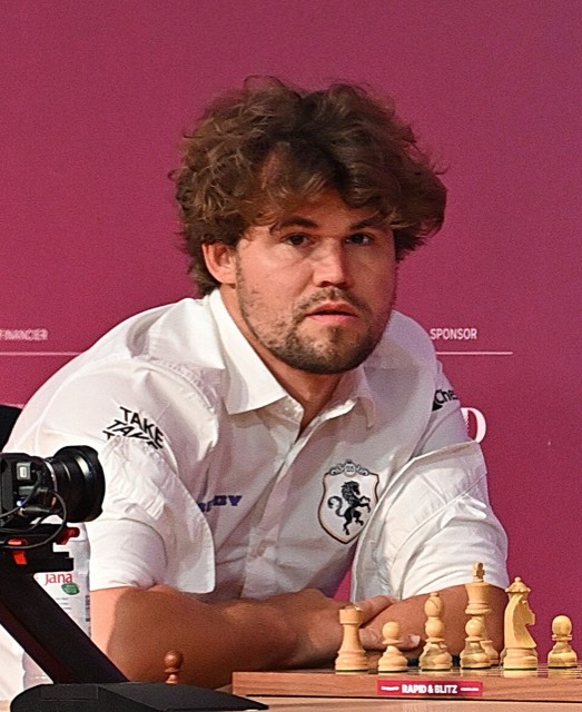 Magnus Carlsen photographié en 2025